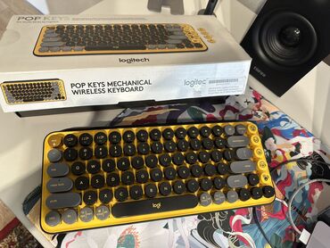 logitech momo: Клавиатура Logitech Pop Keys Механика Все работает и не глючит