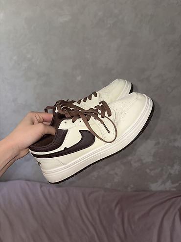 кеды найк: Мужские кроссовки, 36, 36.5, Nike, Б/у, цвет - Бежевый — 1