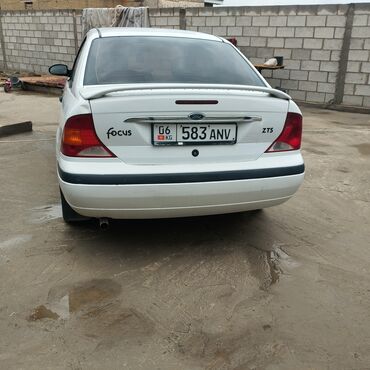 продажа автомашин: Ford Focus: 2000 г., 2 л, Механика, Бензин, Седан