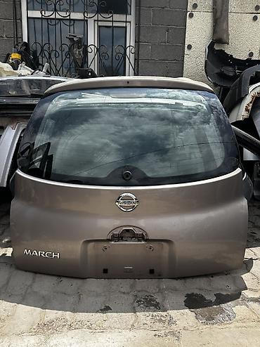 парок венто: Крышка багажника Nissan, 2003 г., Б/у, Оригинал — 1