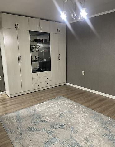 1 комната, 30 м², Дордой Плаза ТРЦ Хрущевка, 1 этаж, Евроремонт