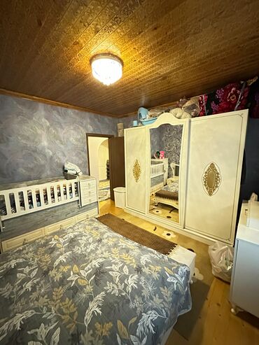 Həyət evləri və villaların satışı: Satılır: həyəti olan fərdi ev - Plan: 4 otaq — geniş qonaq otağı və — 10