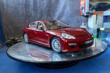 Avtomobil modelləri: Porsche, 2010 il, 1:18, Dəmir, Ödənişli çatdırılma — 18