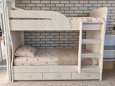 бинбэг цена: Двухъярусная детская кровать, Б/у, ЛДСП, цвет - Бежевый — 1