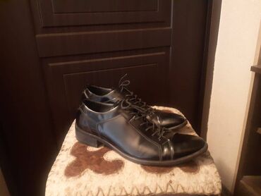 обувь мужская недорого: Продаю мужские туфли, ( Италия) кожаные 41- 42 р