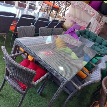 Bağ, çöl masa və oturacaq dəstləri: Kvadrat masa, Açılmayan, Stullar ilə, Həsir toxunuşlu — 19