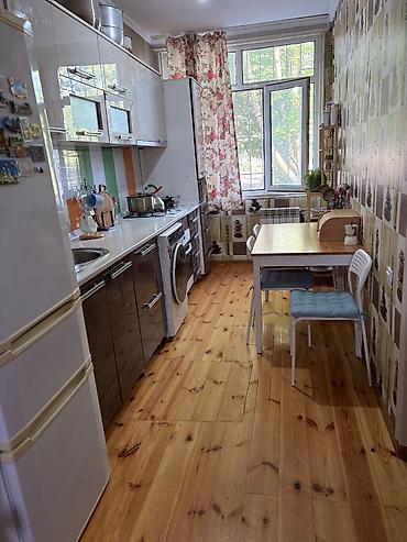 Продажа квартир: 4 комнаты, 84 м², 1 этаж — 9