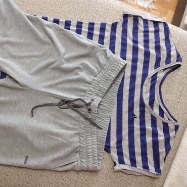 pantalone i prsluk komplet: Adidas majica u M velicini moze i za L. Donji dio trenerke odgovara