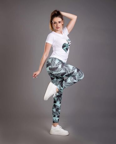 Kompleti: 08. 🏋️‍♀️ fitnes kompleti koji traju ✔️ helanke od otporne likre ✔️ — 7