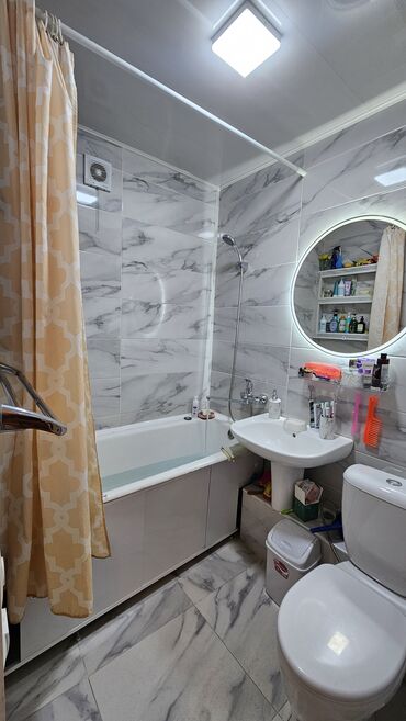 квартиры в районе 4 гор больницы: 3 бөлмө, 59 кв. м, 104-серия, 4 кабат, Косметикалык ремонт