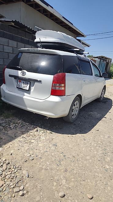 вмятина: Toyota WISH: 2004 г., 1.8 л, Автомат, Бензин, Универсал — 2