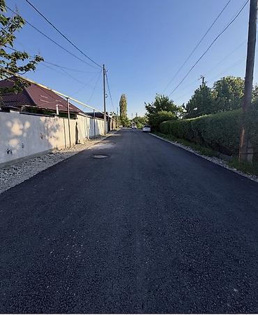 Продажа коттеджей и домов: Продается дом с двором и навесом. Характеристики и планировка: - — 8