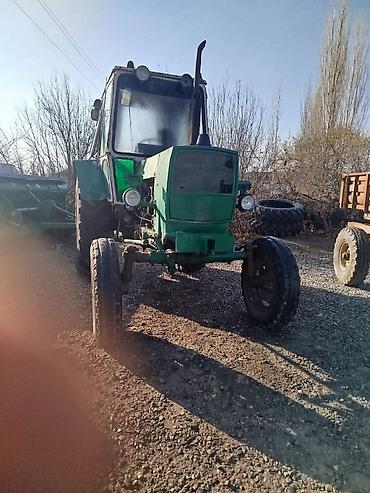 Traktorlar: Yaşıl rəngli kabinəli traktor - Kabin: metal karkaslı, geniş ön şüşə — 10