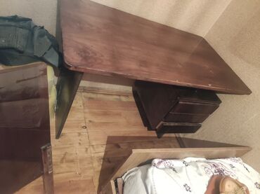 Masalar: Jurnal masası, İşlənmiş, Açılmayan, Taxta, Kvadrat masa — 10