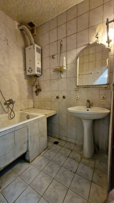 Köhnə tikili: Bakı, 7-ci mikrorayon, 3 otaqlı, Köhnə tikili, m. Azadlıq Prospekti, 70 kv. m — 23