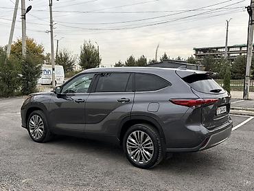 гибридный автомобиль купить: Toyota Highlander: 2024 г., Гибрид, Кроссовер — 4