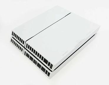 sony trinitron: Sony PlayStation 4 (PS4) – Glacier White, 500 GB Xüsusiyyətlər: - — 4