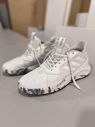 Мужские кроссовки, 41, Adidas, Б/у, цвет - Белый at lalafo.kg Мужские кроссовки, 41, Adidas, Б/у, цвет - Белый