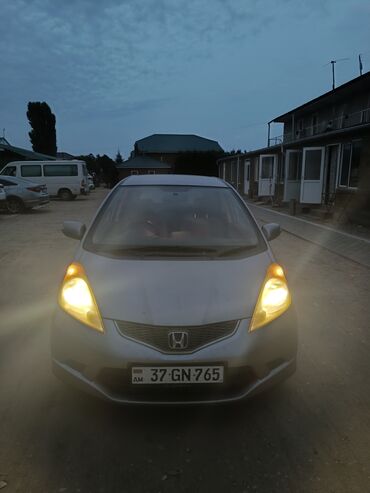 споллер фит: Honda Fit: 2008 г., 1.5 л, Бензин, Хетчбек