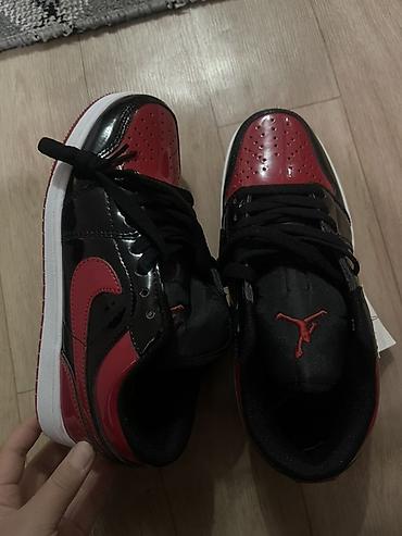 Кроссовки и спортивная обувь: Мужские кроссовки, 36, Air Jordan, Новый, цвет - Красный — 4