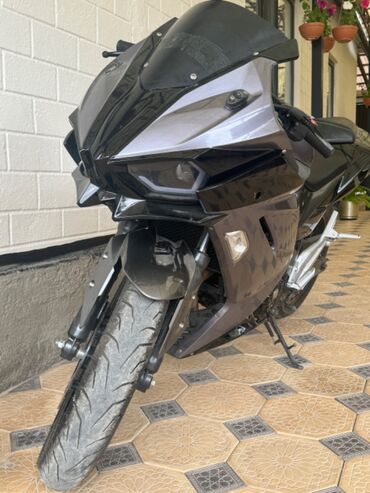 тормозная лягушка: Классический мотоцикл Kawasaki, 400 куб. см, Бензин, Взрослый, Б/у