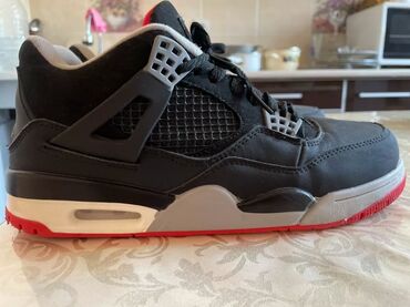 купить золотые часы бу: Эркектердин кроссовкасы, 42, Air Jordan, Колдонулган, Өзү алып кетүү