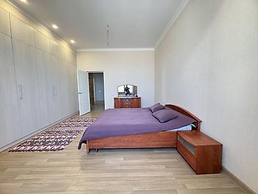 Долгосрочная аренда квартир: 3 комнаты, Агентство недвижимости, Без подселения, С мебелью полностью — 12