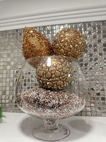 Süni güllər: Her biri satiwda qiymetle bagli wapla elaqe saxlayin — 11