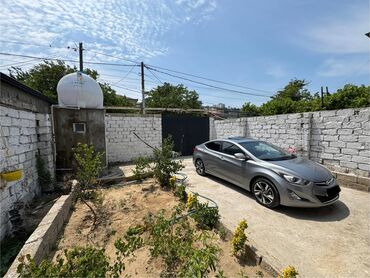 zaqatala qaqarin satilan evler: Buzovna 5 otaqlı, 150 kv. m, Yeni təmirli