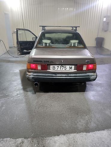 Ford: Ford Sierra: 1989 г., 2 л, Механика, Бензин, Седан — 10