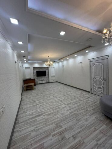 сдаётся квартира долгосрочное: 3 комнаты, 145 м², 8 этаж