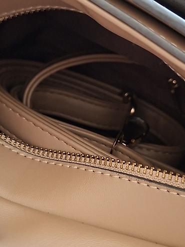 Çantalar: Əl çantası, Charles & Keith, İşlənmiş — 5