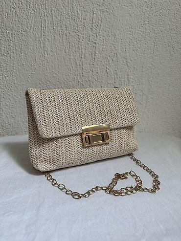 žute jakne: Pletena ženska torbica preko ramena - Materijal: tkanina sa efektom — 1