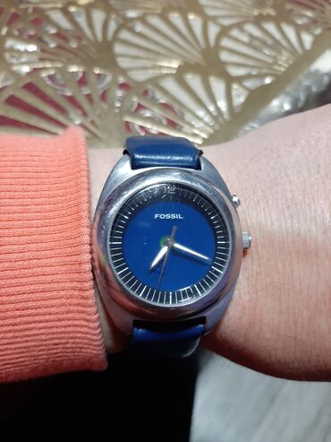 Ručni satovi: Fosil bluje ispravan stanje sata vidi se na slikama,sat menja boju u na lalafo.rs — 2 Ručni satovi: Fosil bluje ispravan stanje sata vidi se na slikama,sat menja boju u — 2