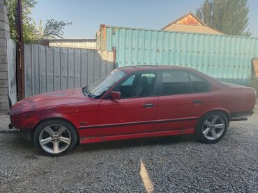 приора 2: BMW 525: 1995 г., 2 л, Механика, Бензин, Седан