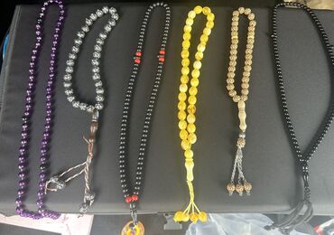 Təsbehlər: Məhsul: Muncuq təsbeh dəsti Təsvir: - Müxtəlif model və rənglərdən