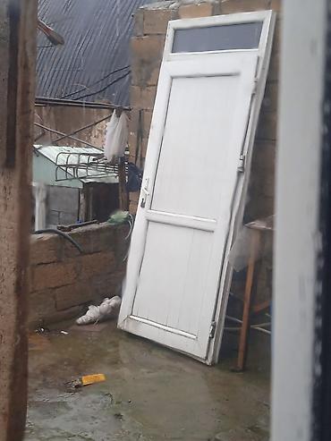 qapi ve pencere: İşlənmiş Giriş qapısı Petlə ilə, Zəmanətsiz, Ünvandan götürmə — 1