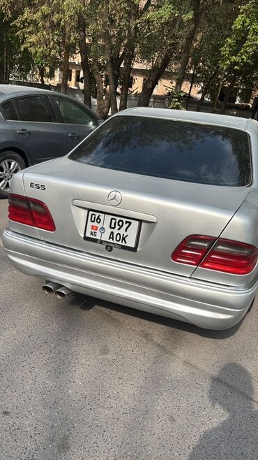 Mercedes-Benz: Mercedes-Benz E-Class: 1997 г., 4.2 л, Автомат, Бензин, Седан