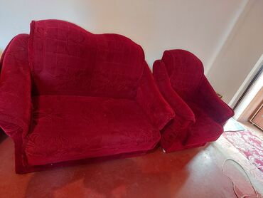 диван спалный бу: Цвет - Красный, Б/у