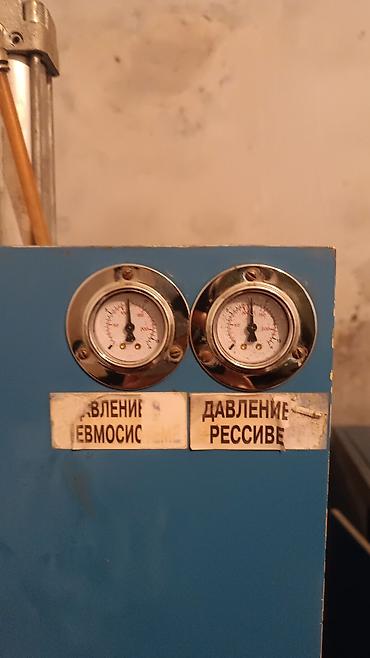 air pump: Комплект оборудования для выдува ПЭТ‑бутылок Состав линии: - — 3