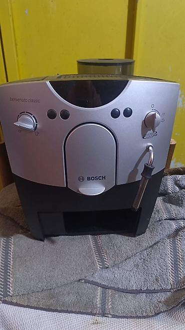 bosch qəhvə maşını: Bosch Benvenuto Classic avtomatik qəhvə maşını - İnteqrə edilmiş — 1