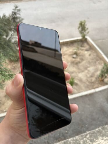 телефон fly champ: Realme C3, 32 ГБ, цвет - Красный, Сенсорный