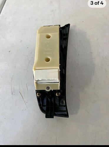 Кнопки, переключатели: Toyota üçün ön sol qapı şüşəqaldıran blok (master switch paneli) - — 2