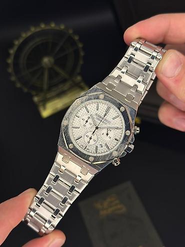 saat romanson: Yeni, Qol saatı, Audermars Piguet, rəng - Qara — 1