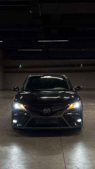 2 8: Toyota Camry: 2018 г., 2.5 л, Автомат, Бензин, Седан — 2