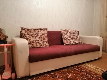 кровать трансформер бишкек в Кыргызстан | ДЕТСКИЕ КРОВАТИ: Продаю диван в отличном состоянии раскладной Раскладывается как