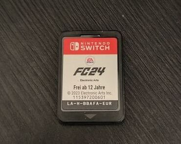 Nintendo Switch üçün FC24 oyun kartı. "Electronic Arts" tərəfindən