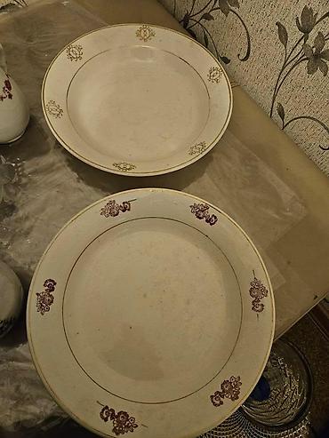 Digər dəstlər və servizlər: Məişət qabları dəsti – hamısı birlikdə satılır. Tərkib: - 1 ədəd şüşə — 8