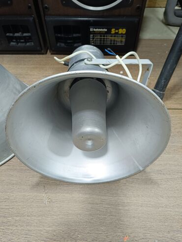 Dinamiklər və kolonkalar: İşlənmiş Kolonka, Növ - Akustik, rəng - Gümüşü — 16