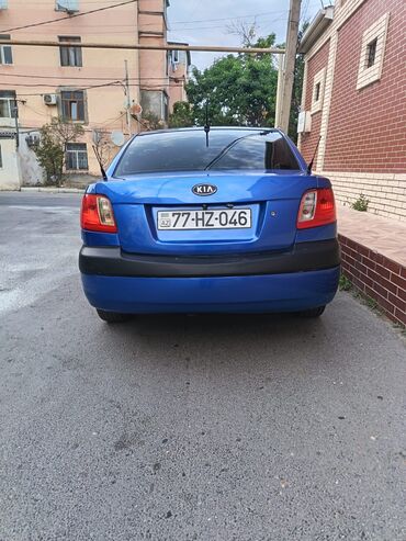 последующий выкуп авто бишкеке: Kia Rio: 1.4 l | 2008 il Sedan